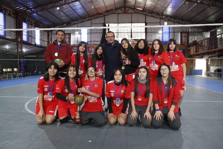 Premiación comunal de Voleibol Damas Sub 14