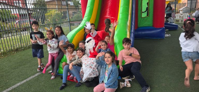 Entrega de Regalos Villa Ríos del Sur