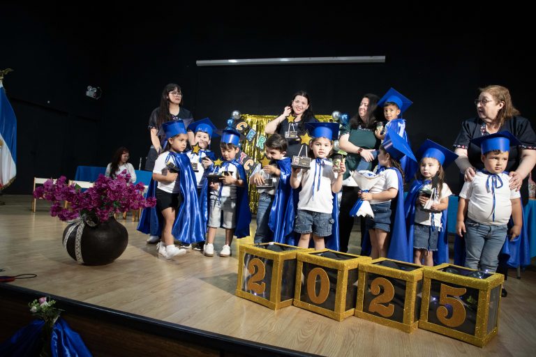 Licenciatura Jardín Infantil Las Manitos