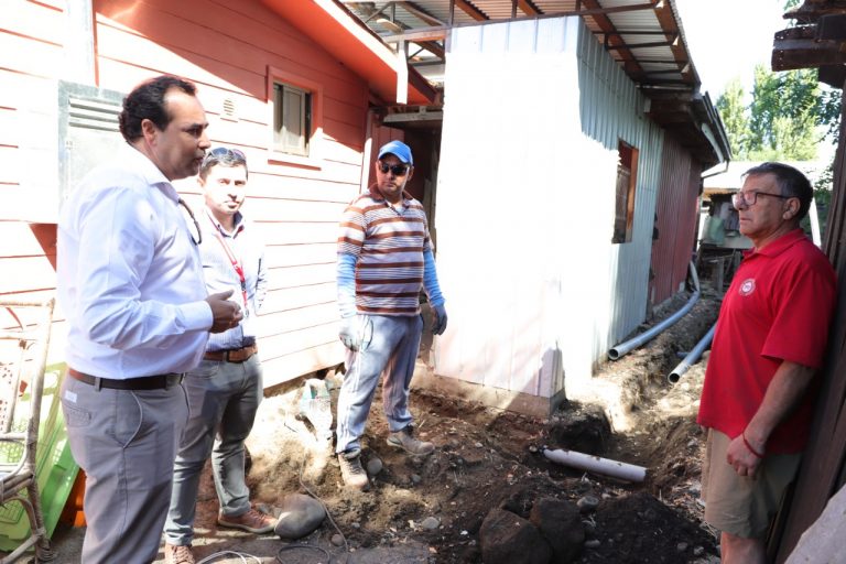 Vecinos del sector El Bajo de Chillán Viejo tendrán conexión a alcantarillado