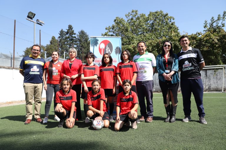 Alumnas de Liceo JAPA se preparan para el campeonato escolar “Futbolito Ideal 2023”