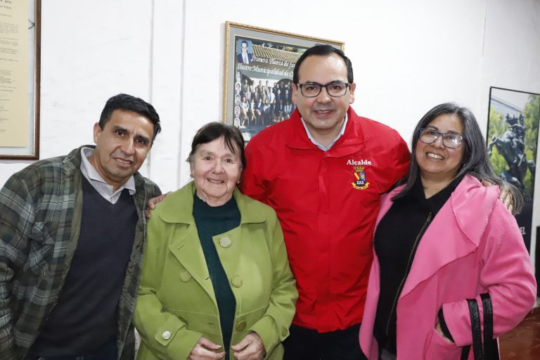 Municipio chillanvejano becó a personas adultas para que inicien o continúen sus estudios superiores