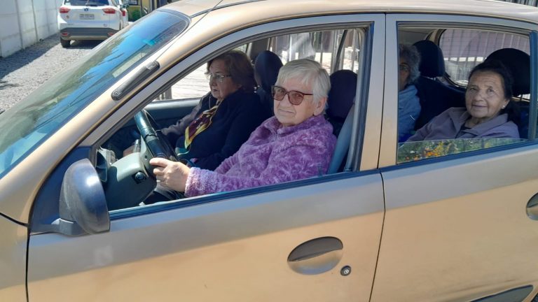 Adultos mayores de Chillán Viejo tendrán una rebaja de un 50% en su licencia de conducir