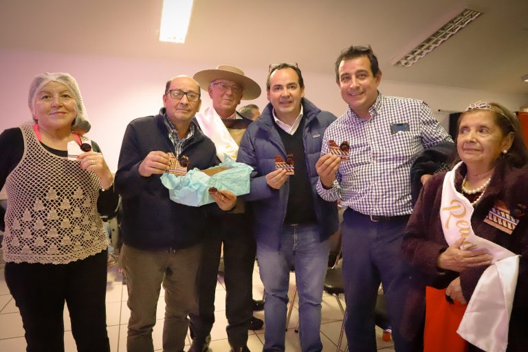 Encuentro de cantores populares y aniversario Junta de Vecinos Las Canoas